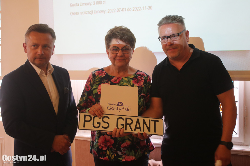 Po dwóch latach reaktywowano Program Grantów Społecznych