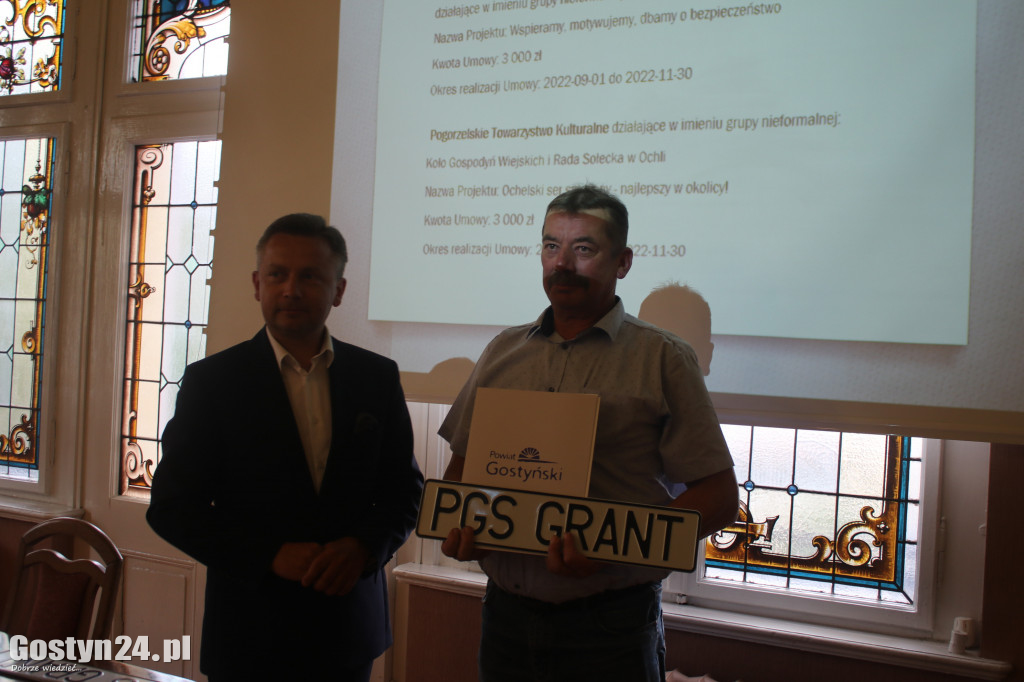 Po dwóch latach reaktywowano Program Grantów Społecznych