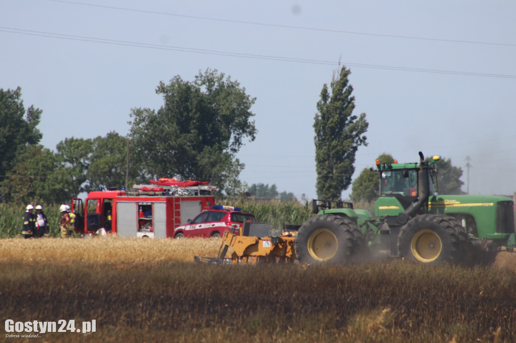 Pożar na polach pomiędzy Karolewem a Borkiem Wlkp.