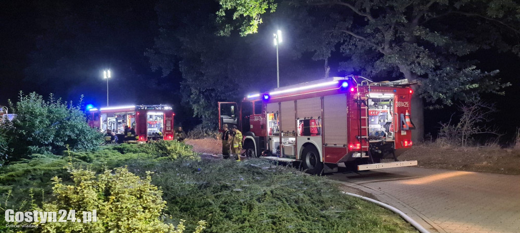 Nocny pożar pieczarkarni w Janiszewie