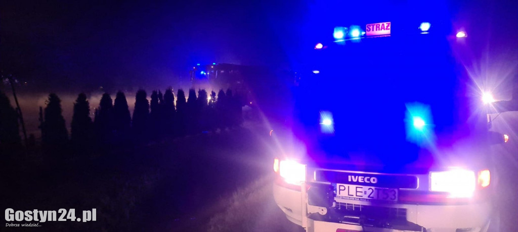 Nocny pożar pieczarkarni w Janiszewie
