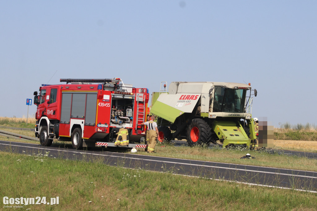Pożar kombajnu przy K12 na wysokości Skokówka
