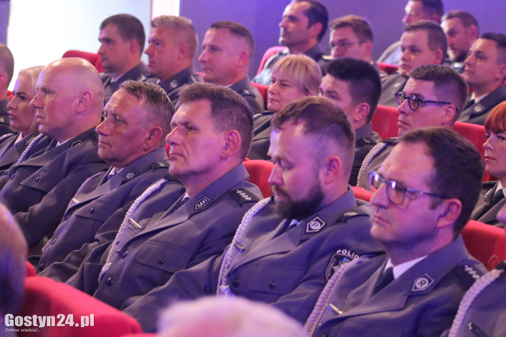 Święto policji w gostyńskim kinie