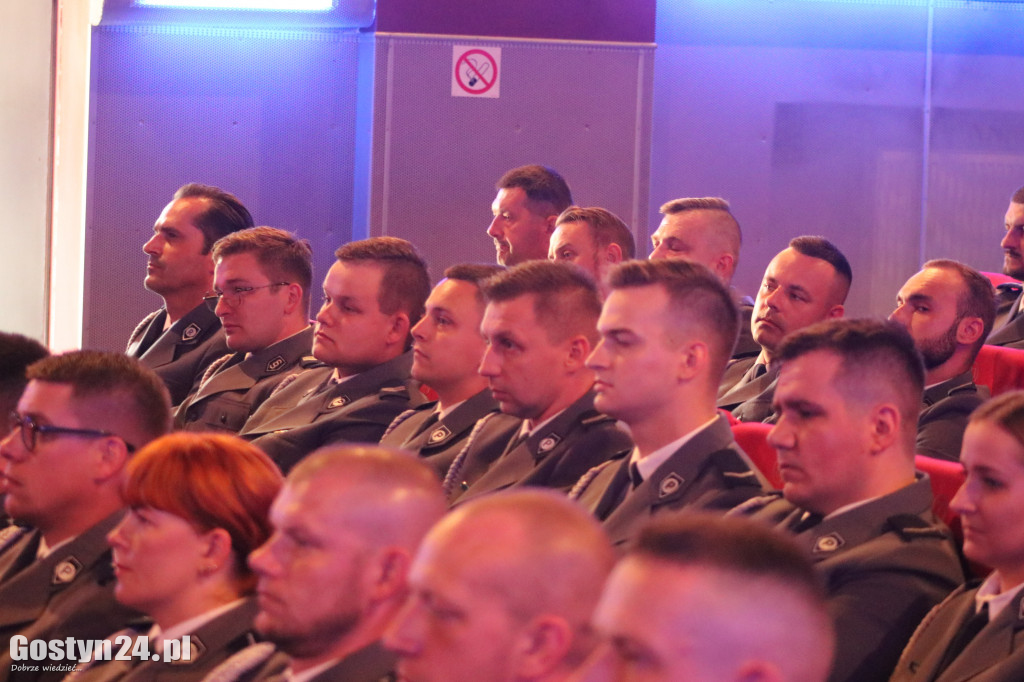 Święto policji w gostyńskim kinie