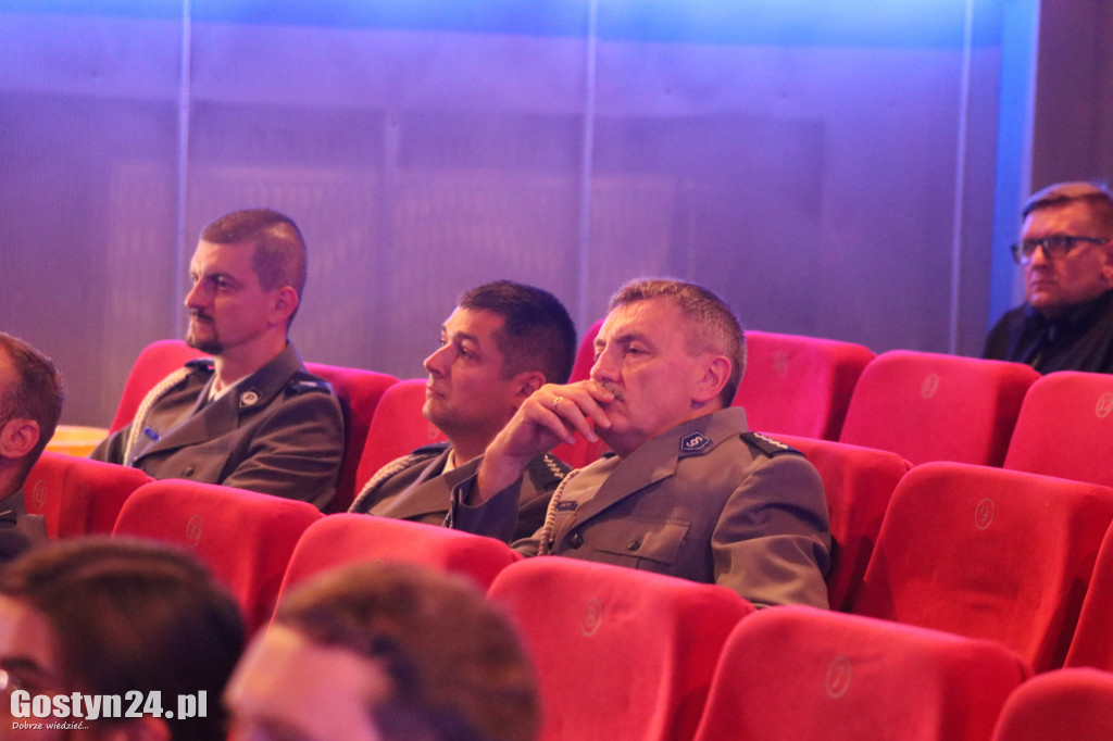 Święto policji w gostyńskim kinie