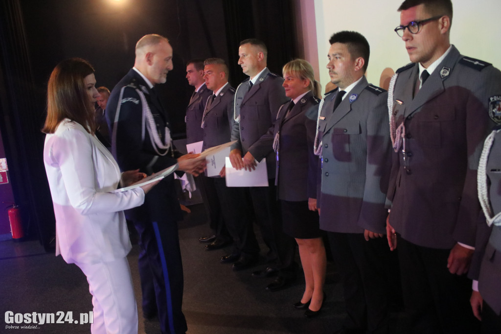 Święto policji w gostyńskim kinie