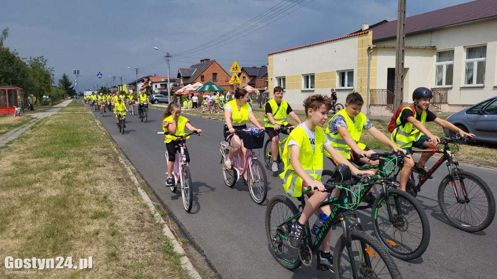 Rowerówka w Łęce Wielkiej, po zdrowie dla Zuzi Suleckiej