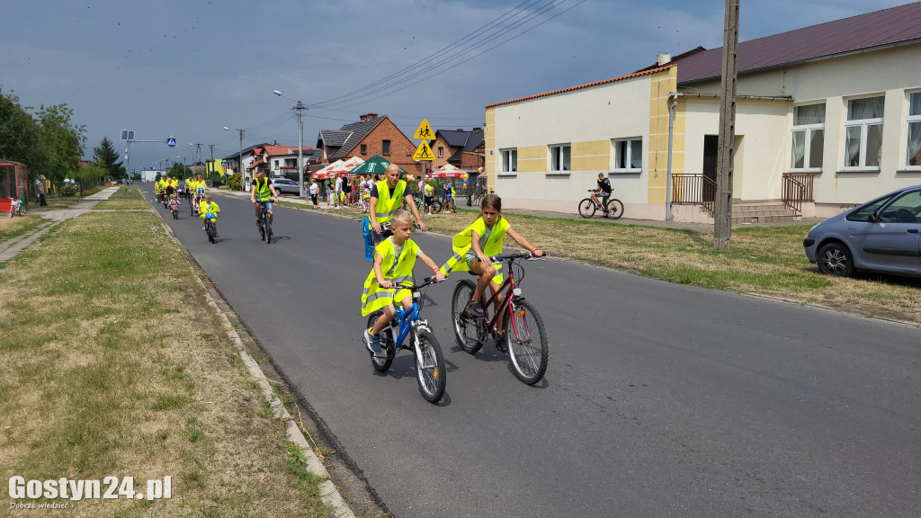 Rowerówka w Łęce Wielkiej, po zdrowie dla Zuzi Suleckiej