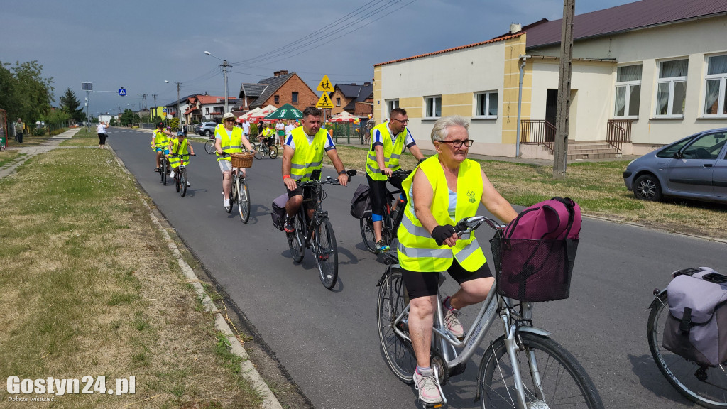 Rowerówka w Łęce Wielkiej, po zdrowie dla Zuzi Suleckiej