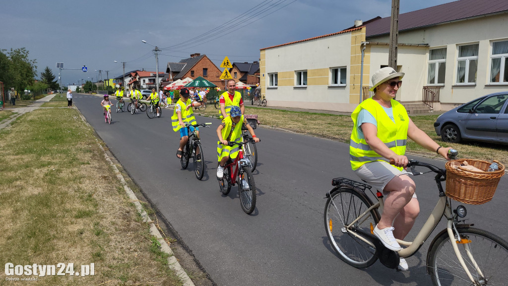Rowerówka w Łęce Wielkiej, po zdrowie dla Zuzi Suleckiej