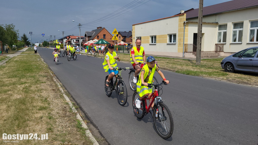 Rowerówka w Łęce Wielkiej, po zdrowie dla Zuzi Suleckiej