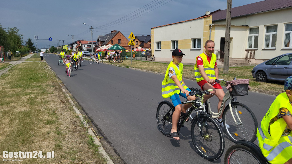 Rowerówka w Łęce Wielkiej, po zdrowie dla Zuzi Suleckiej