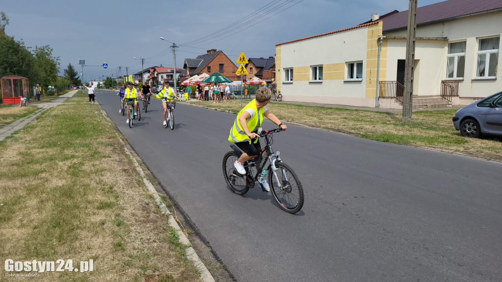 Rowerówka w Łęce Wielkiej, po zdrowie dla Zuzi Suleckiej