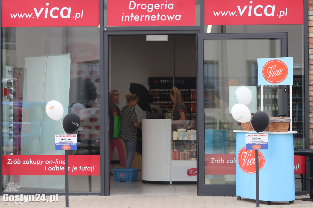 Otwarcie pierwszego, internetowego sklepu Vica w Gostyniu