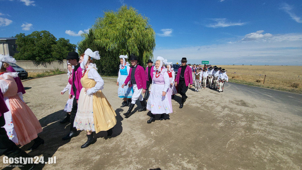 Dożynki, wyścigi wraków i traktorów w Bączylesie