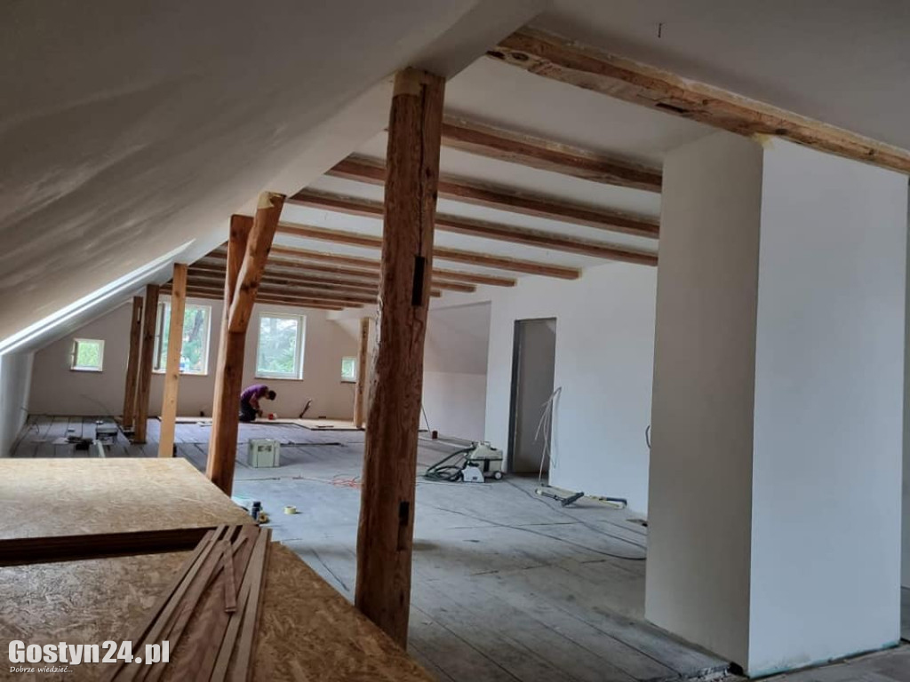 Remont poddasza wikariatu ponieckiej parafii