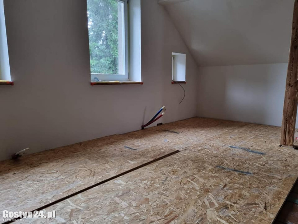 Remont poddasza wikariatu ponieckiej parafii