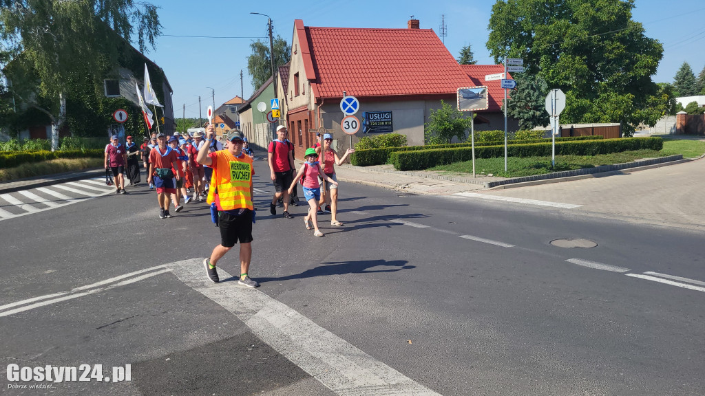 Pielgrzymi przeszli przez powiat gostyński