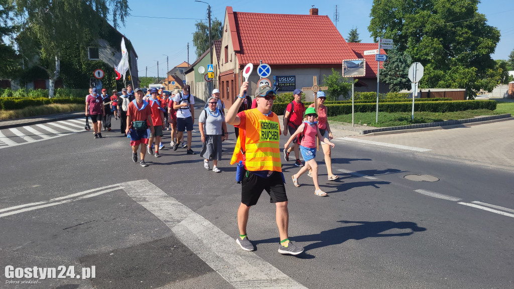 Pielgrzymi przeszli przez powiat gostyński