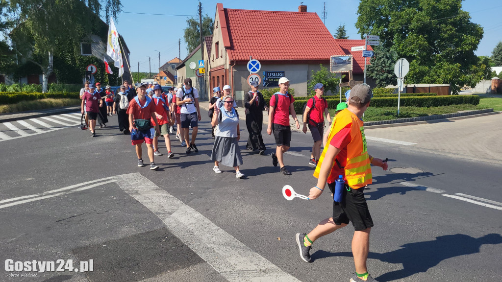 Pielgrzymi przeszli przez powiat gostyński