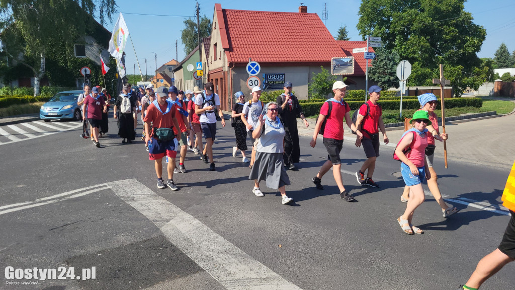 Pielgrzymi przeszli przez powiat gostyński