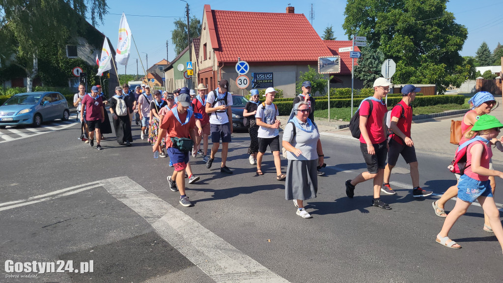 Pielgrzymi przeszli przez powiat gostyński