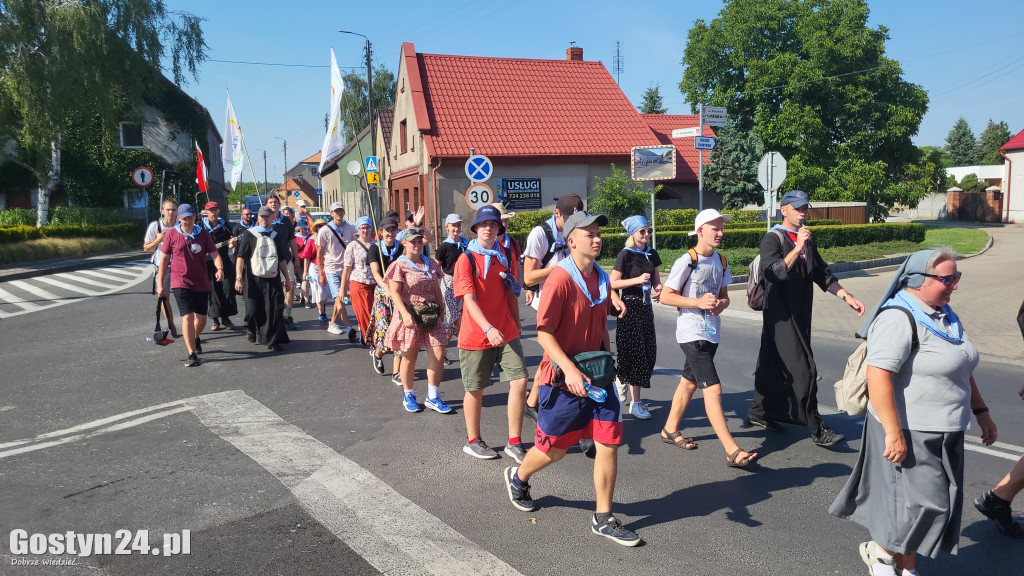 Pielgrzymi przeszli przez powiat gostyński