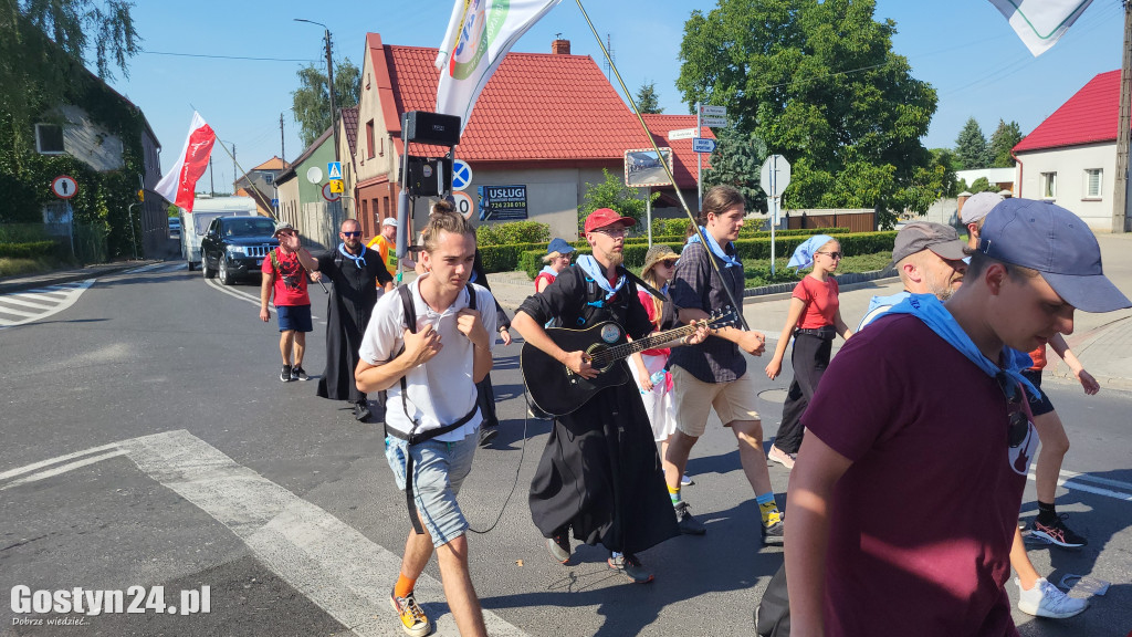 Pielgrzymi przeszli przez powiat gostyński