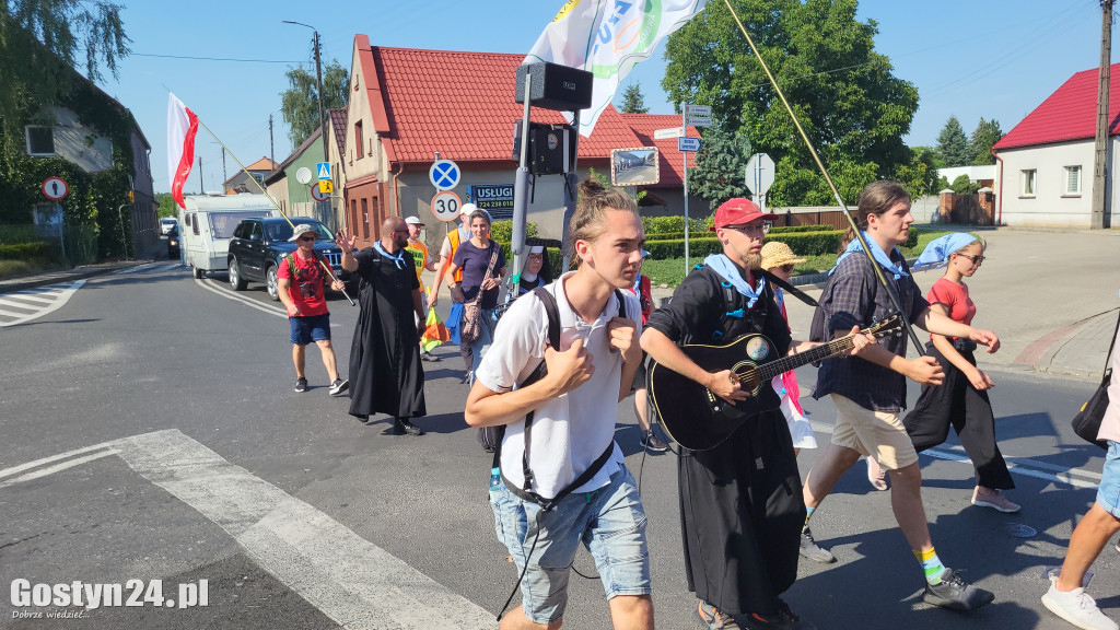 Pielgrzymi przeszli przez powiat gostyński