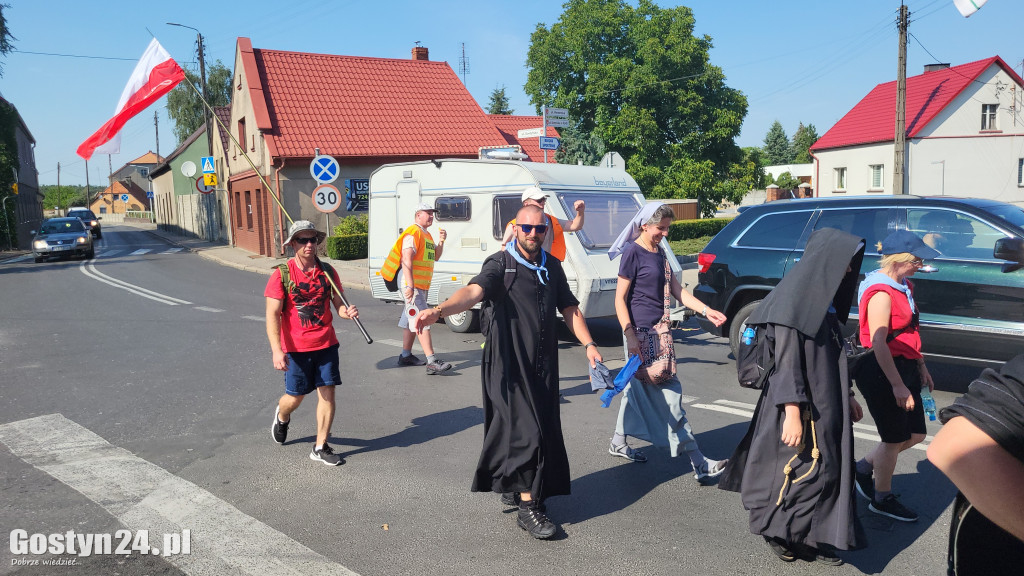Pielgrzymi przeszli przez powiat gostyński