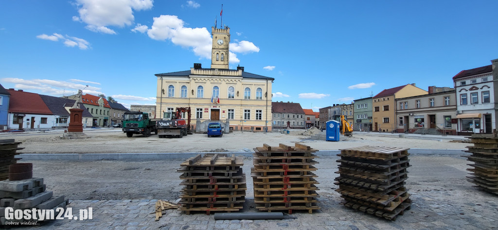 Trwający remont rynku w Krobi