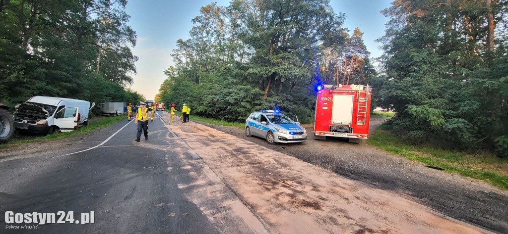Wypadek na zjeździe w kierunku Pasierb