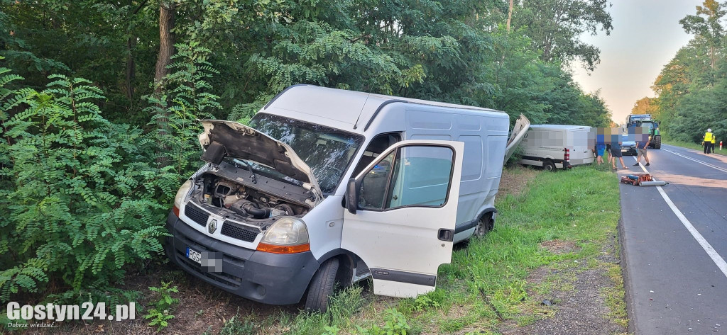 Wypadek na zjeździe w kierunku Pasierb