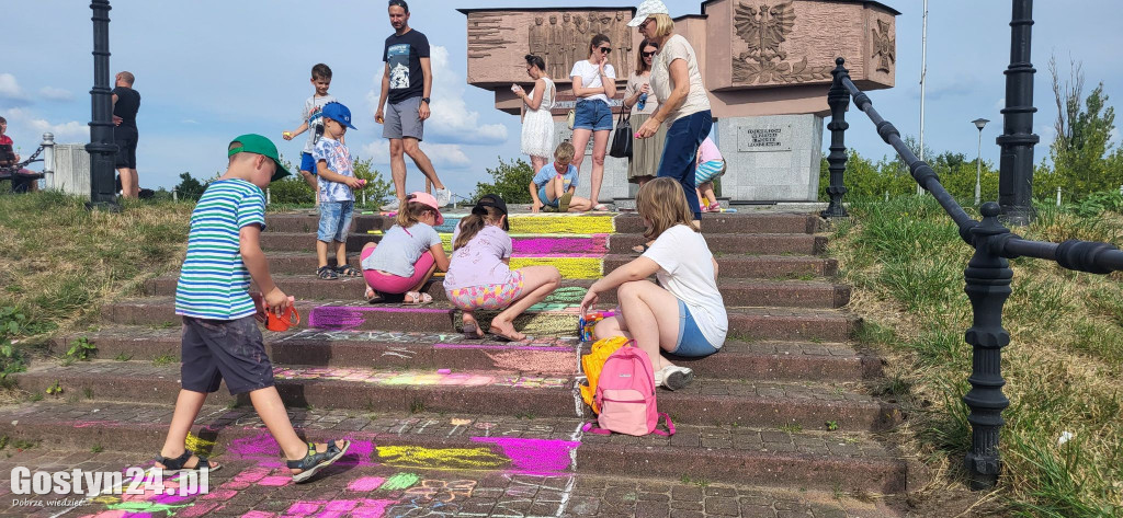 Akcja malowania schodów na Górze Zamkowej w Gostyniu