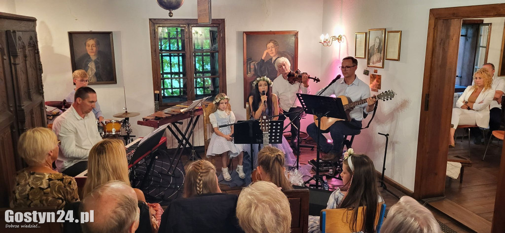 Niezwykły koncert rodziny Kuśnierków i Przyjaciół w Grabonogu