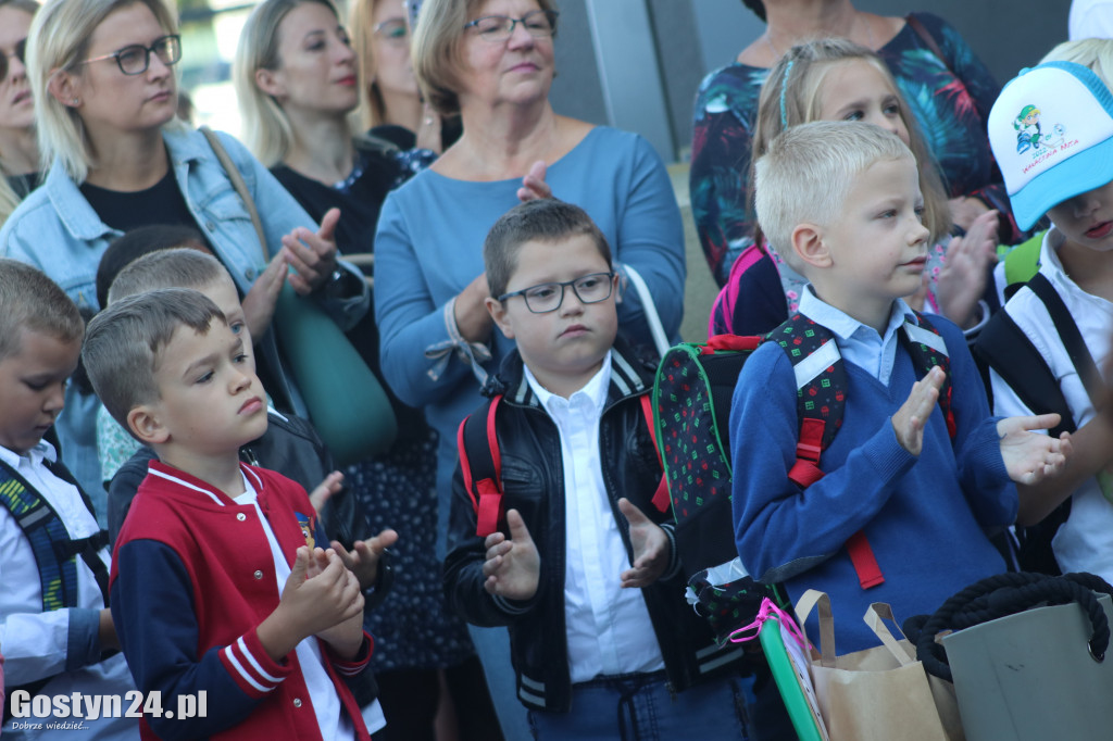 Rozpoczęcie roku szkolnego w gostyńskiej Jedynce