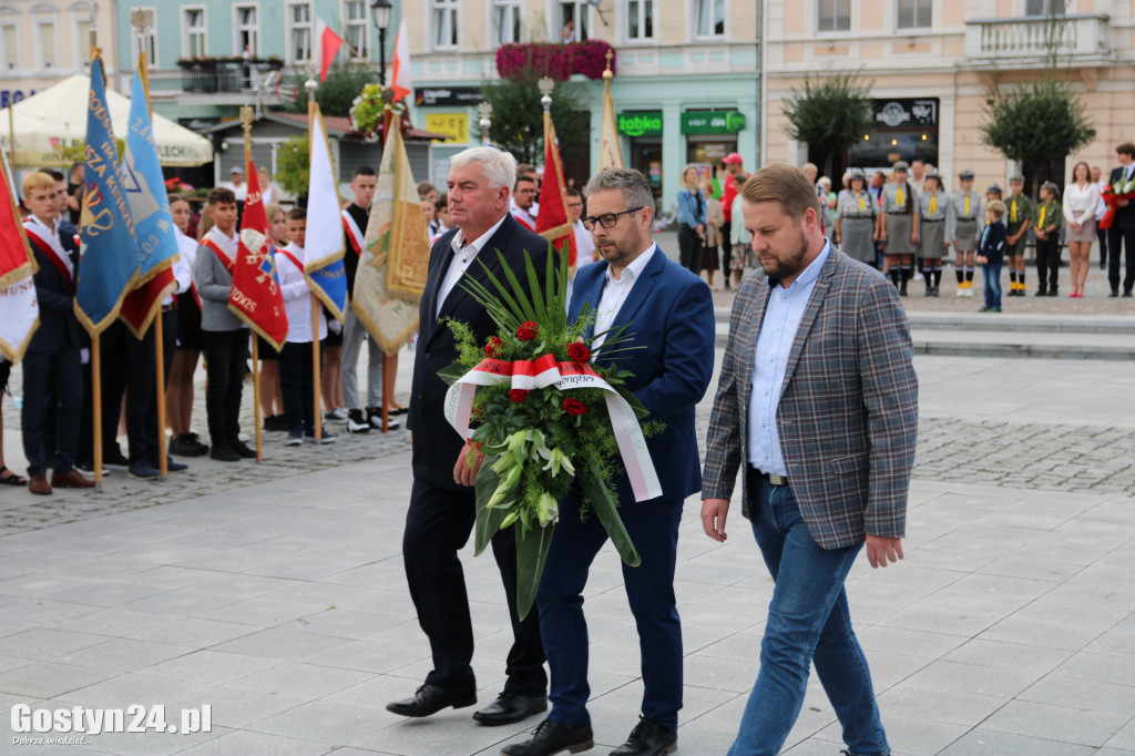 Obchody wybuchu II wojny światowej na rynku w Gostyniu