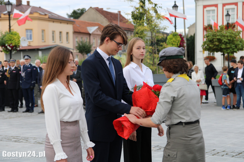 Obchody wybuchu II wojny światowej na rynku w Gostyniu