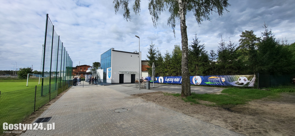 Oddanie do użytku nowej szatni w Piaskach