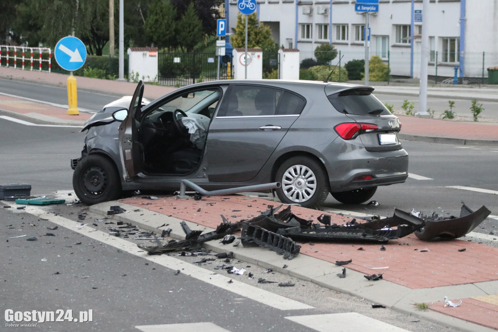 Kolizja na skrzyżowaniu w Gostyniu