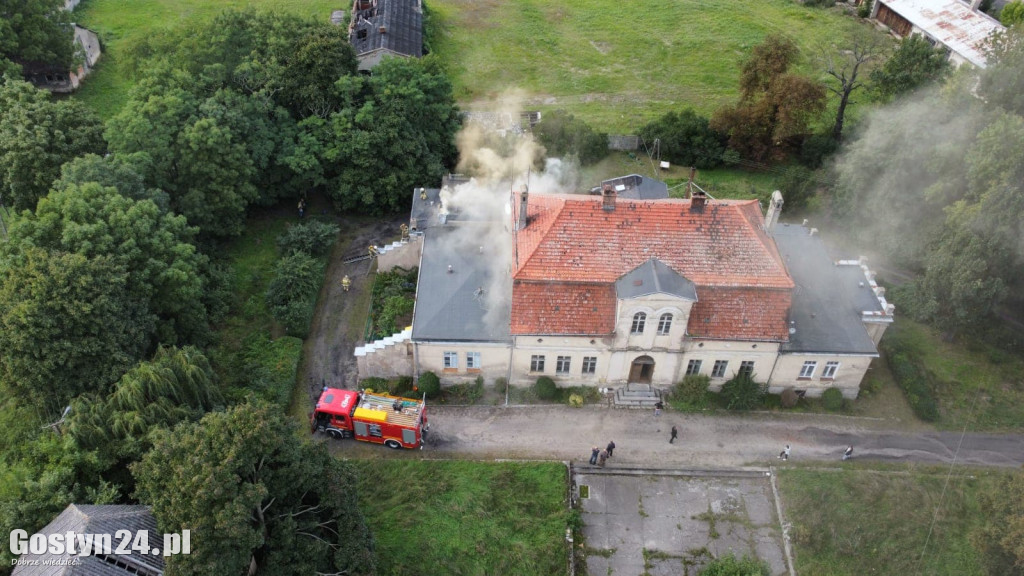 Pożar pałacu w Wydawach, gmina Poniec