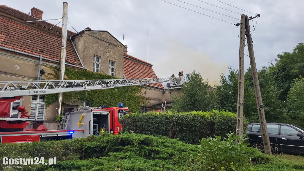 Pożar pałacu w Wydawach, gmina Poniec
