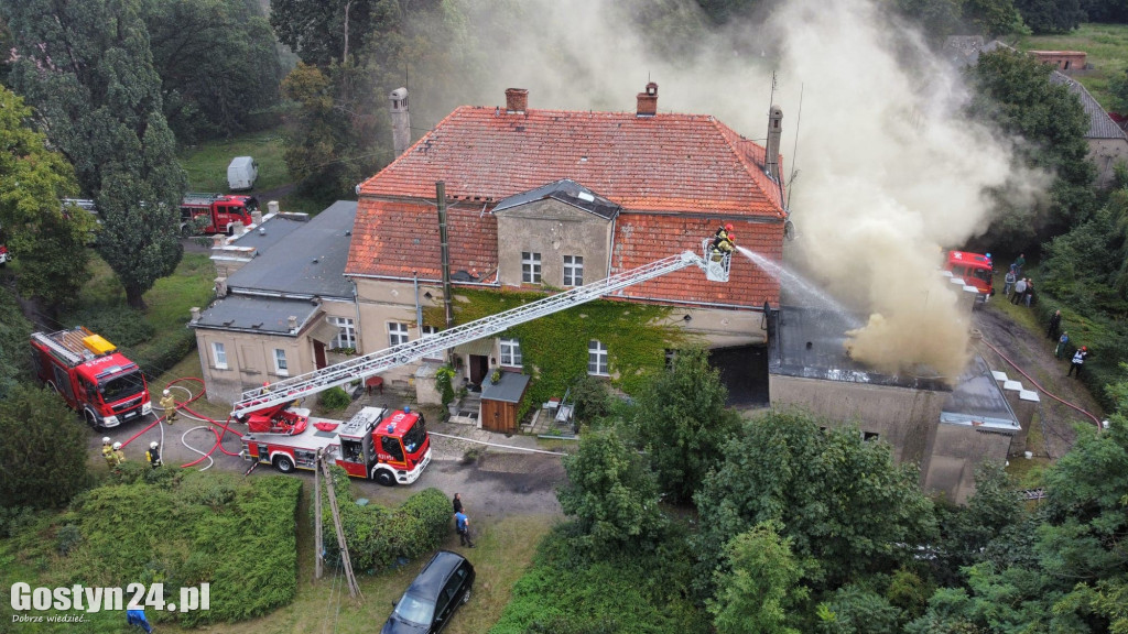 Pożar pałacu w Wydawach, gmina Poniec