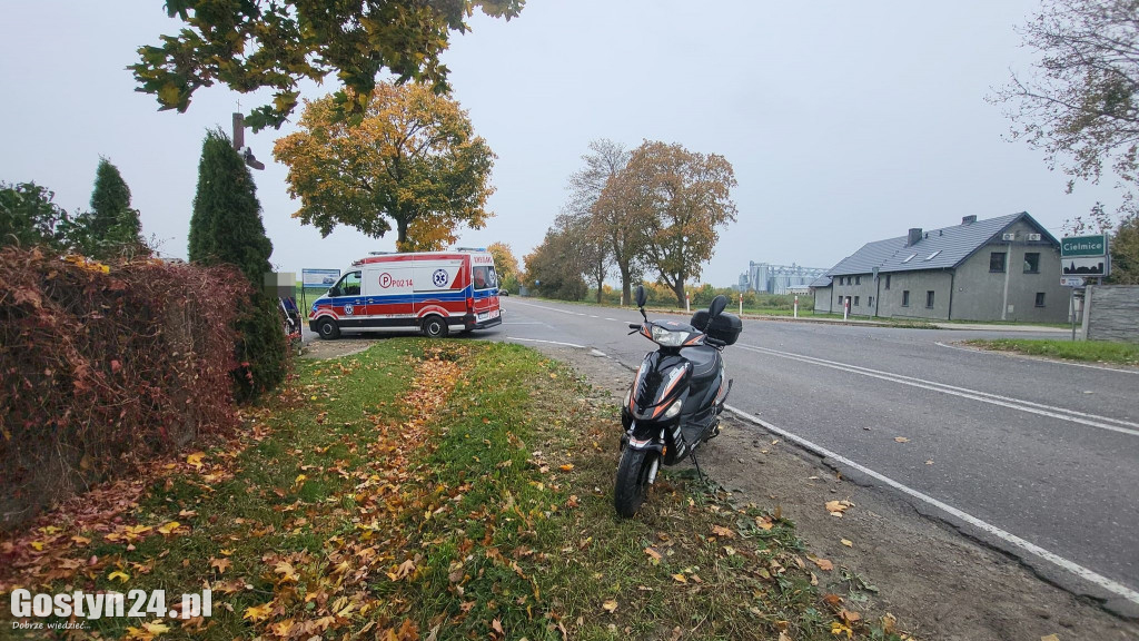 Potrącenie motorowerzystki na DW 438