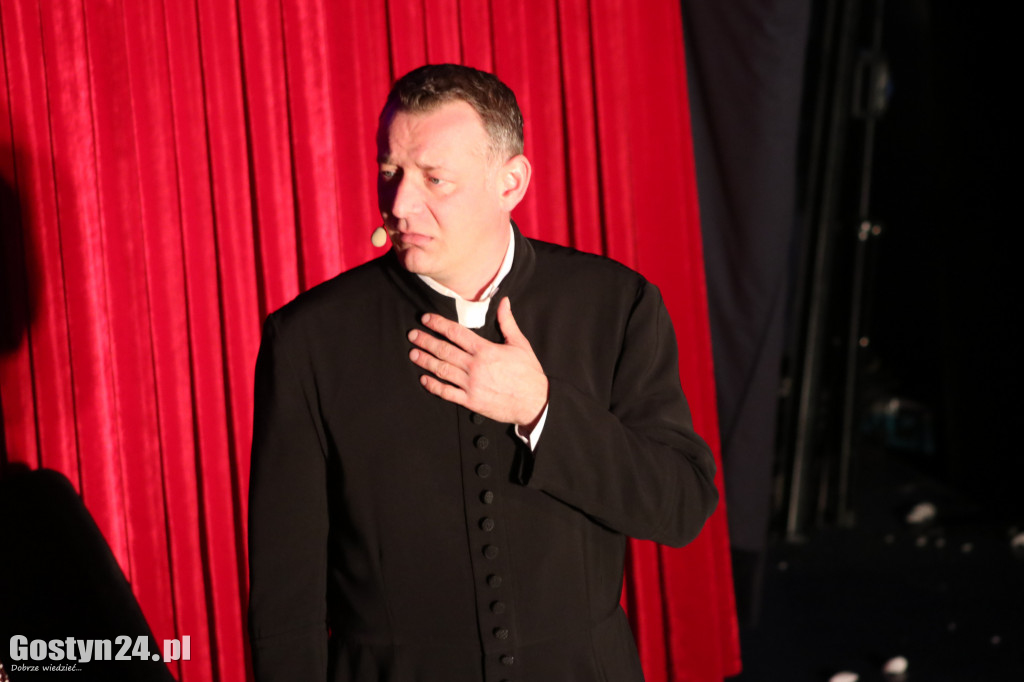 Kabaret Nowaki wystąpił w gostyńskim Hutniku