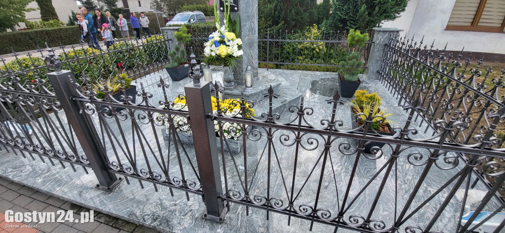 Poświęcenie figury Matki Bożej Wspomożenie Wiernych w Elżbietkowie