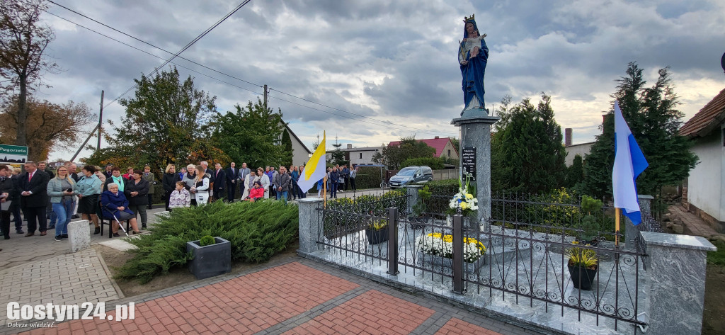 Poświęcenie figury Matki Bożej Wspomożenie Wiernych w Elżbietkowie