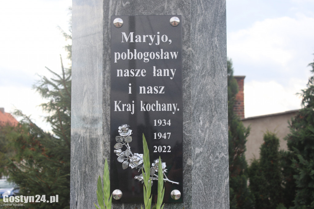 Poświęcenie figury Matki Bożej Wspomożenie Wiernych w Elżbietkowie