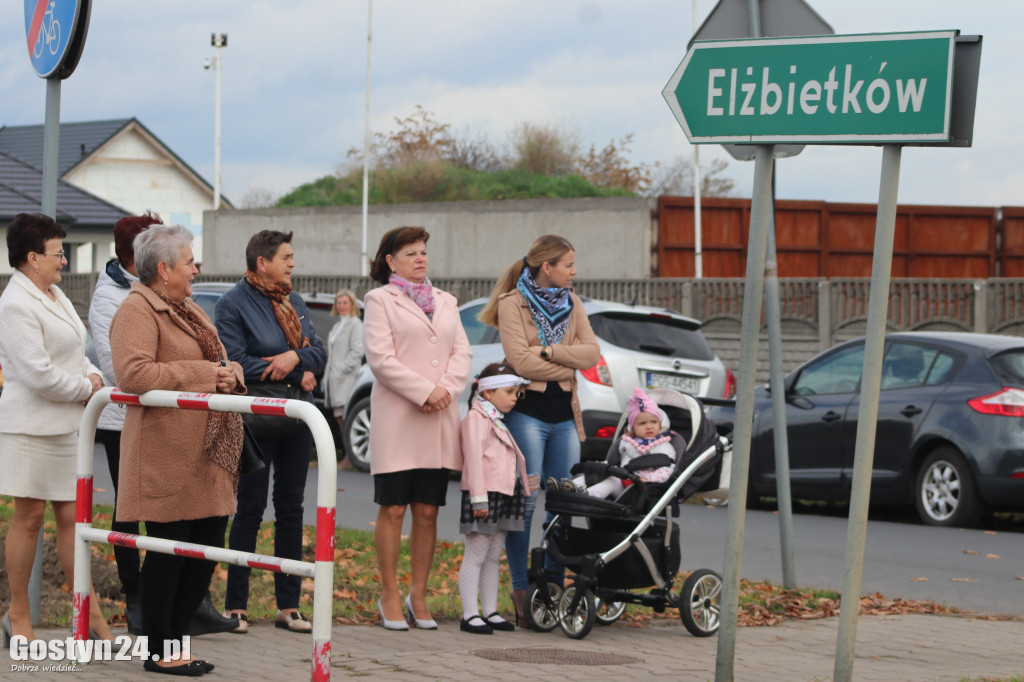 Poświęcenie figury Matki Bożej Wspomożenie Wiernych w Elżbietkowie