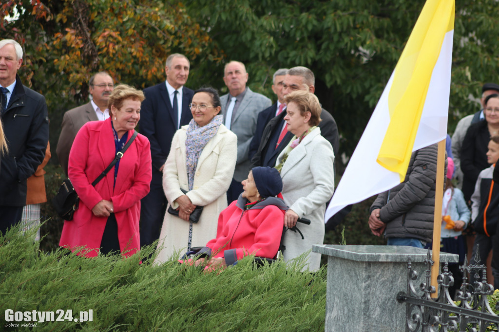 Poświęcenie figury Matki Bożej Wspomożenie Wiernych w Elżbietkowie